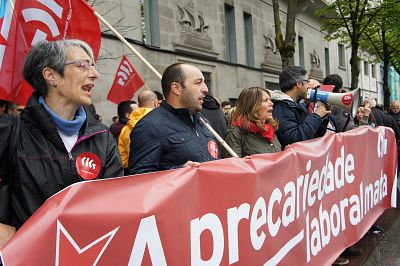 2016 05 24 ProtestaPrecariedadeLaboralInspeccionTraballoVigo03.JPG